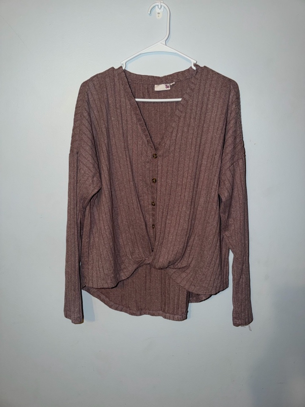SO Ribbed Twist-Front Button-Down Top in Mauve